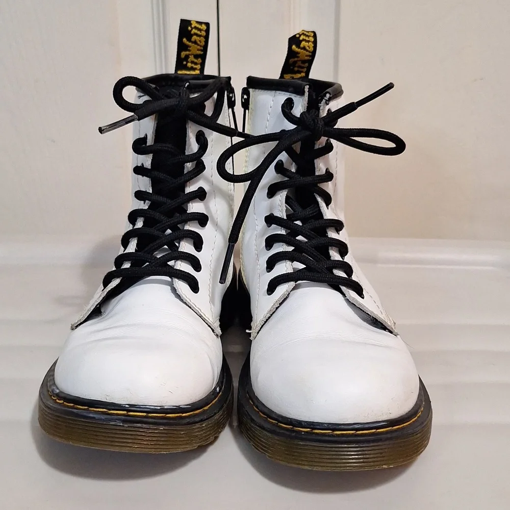 Dr. Martens combat boot - 3 - white/black